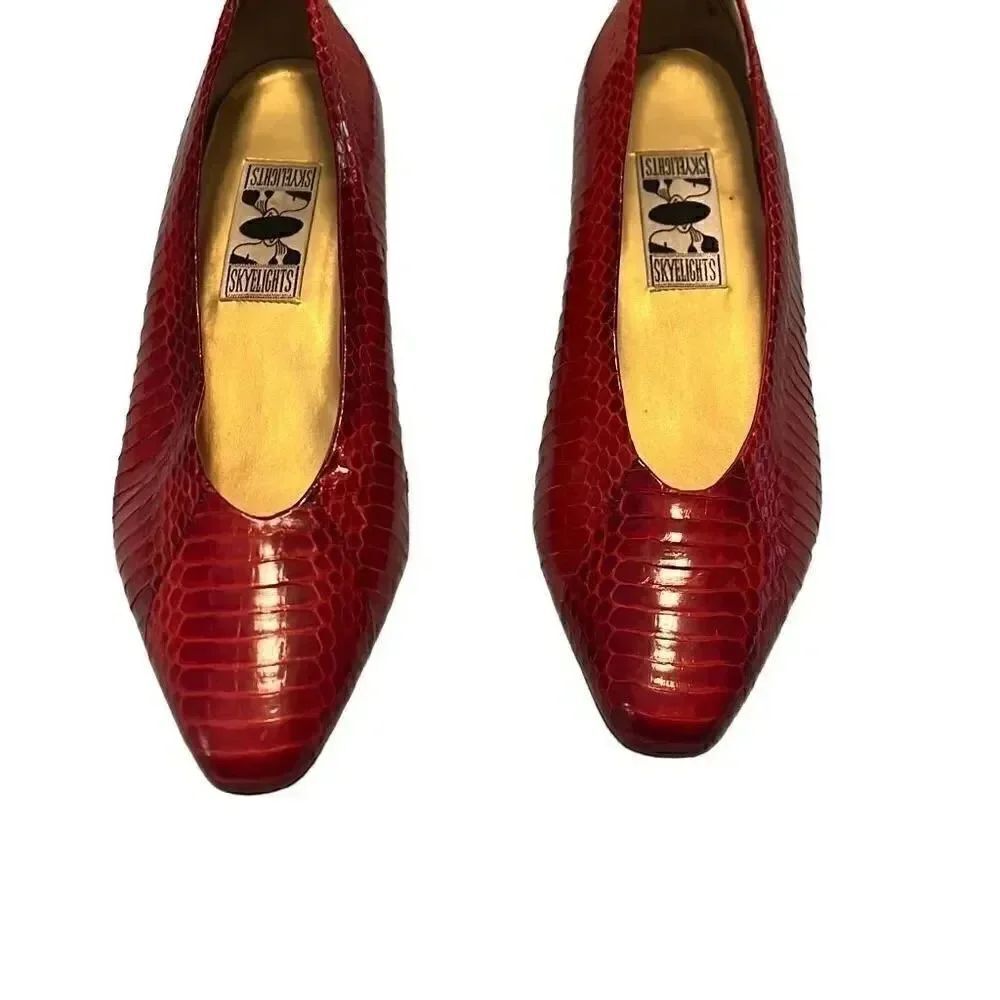 Skyelights red pumps size 7.5